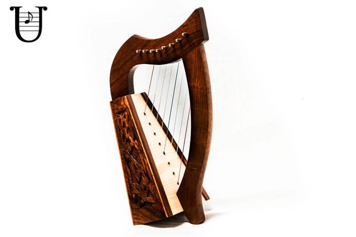 Muses Lilly Harp - Arpa Celtica 8 Corde - Alta 40 Cm | Web4Music - IT